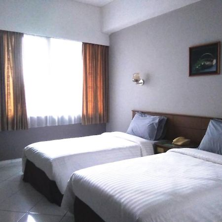 K-Style Eco Hotel Jakarta Exterior photo